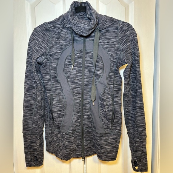 Lululemon - Grey and White Casual Long Sleeve Scuba Hoodie Full Zip in Size 2 - Picture 2 of 13
